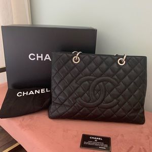Chanel caviar Quilted grand tote GST